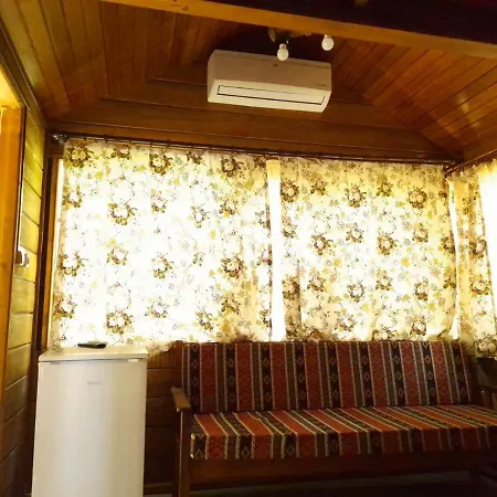 Oda ve Kahvaltı Endemik Edremit (Balikesir)